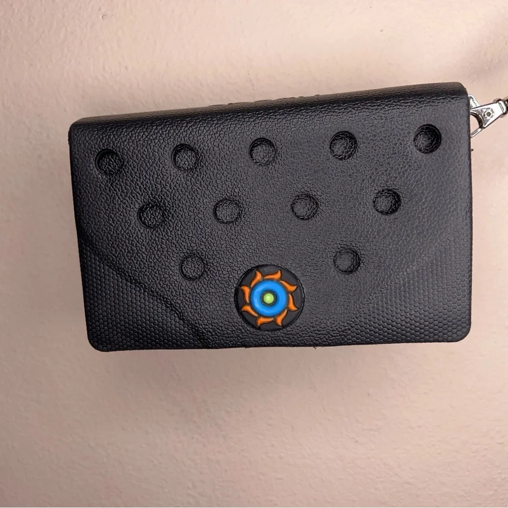 Optari Black Clutch Wristlet Outdoor Beach Travel Lightweight